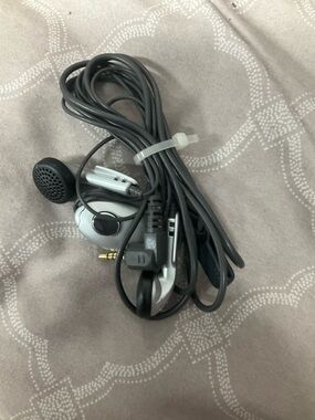 ⭐️ 10-4-$10- Wired Earbuds with Inline Microphone - Gray/Black